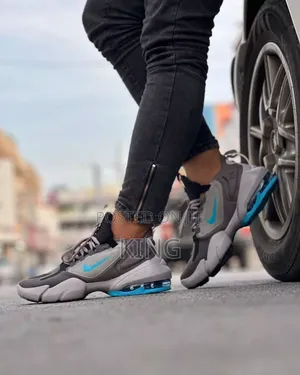 Aura Nike Air Max Alpha Savage