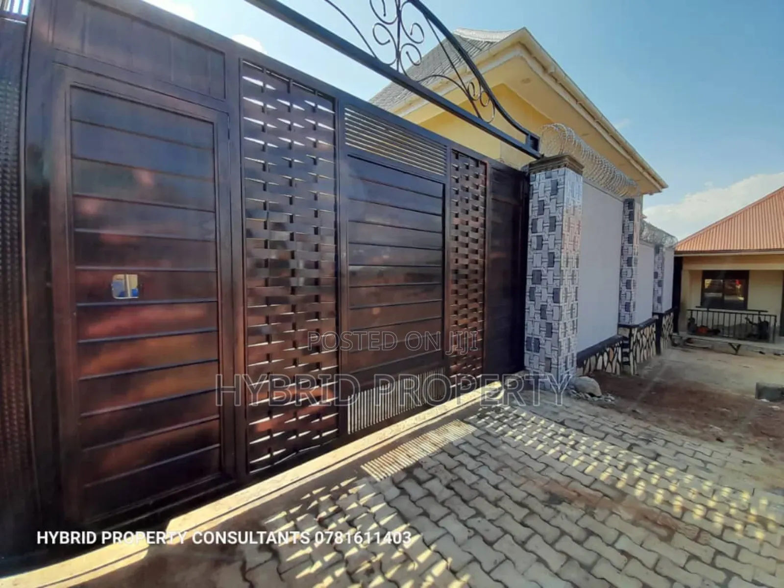 Beautiful/Brilliant Rentals for Sale at Kasubi~Hoima Road VI