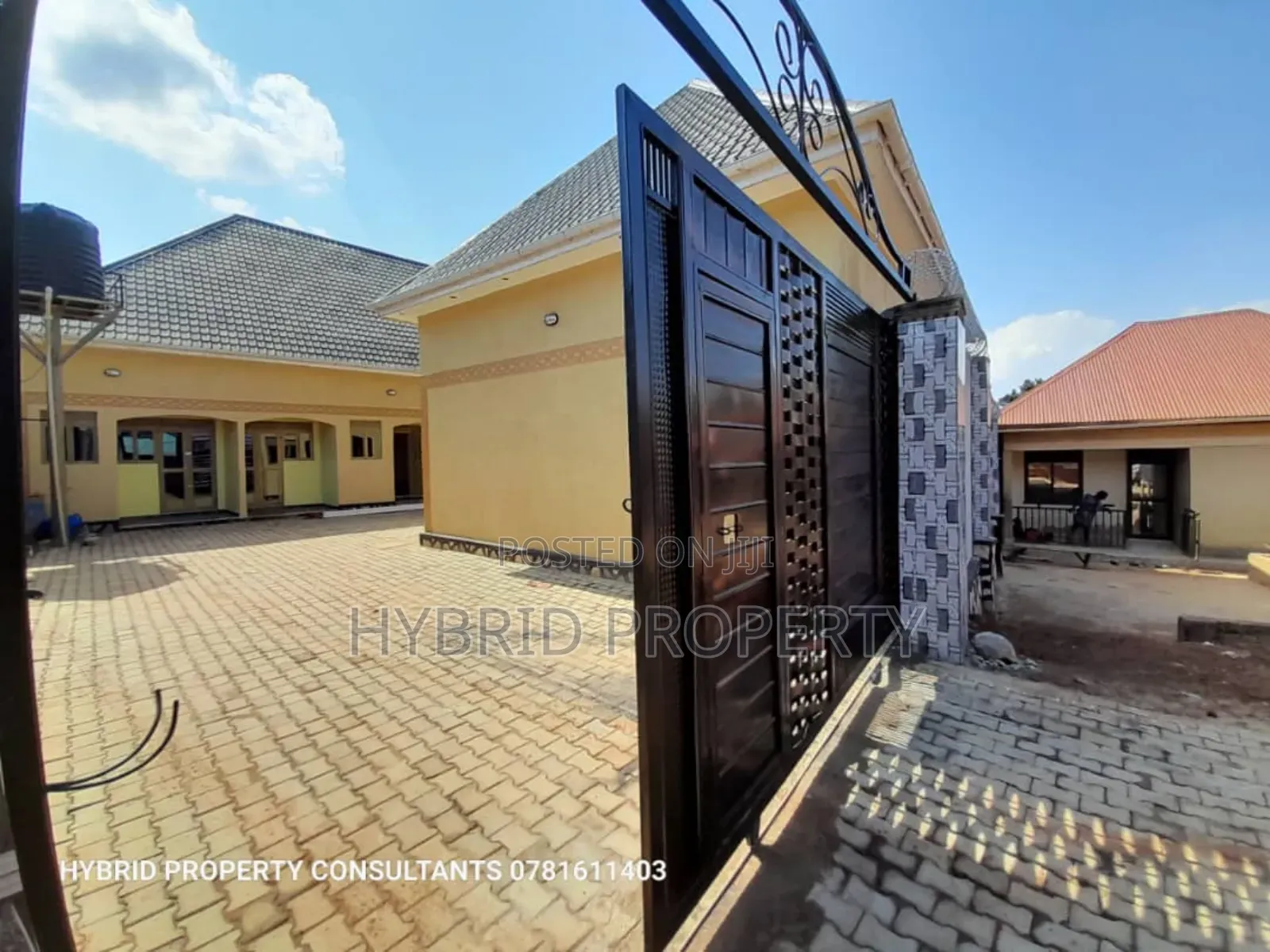 Beautiful/Brilliant Rentals for Sale at Kasubi~Hoima Road VI