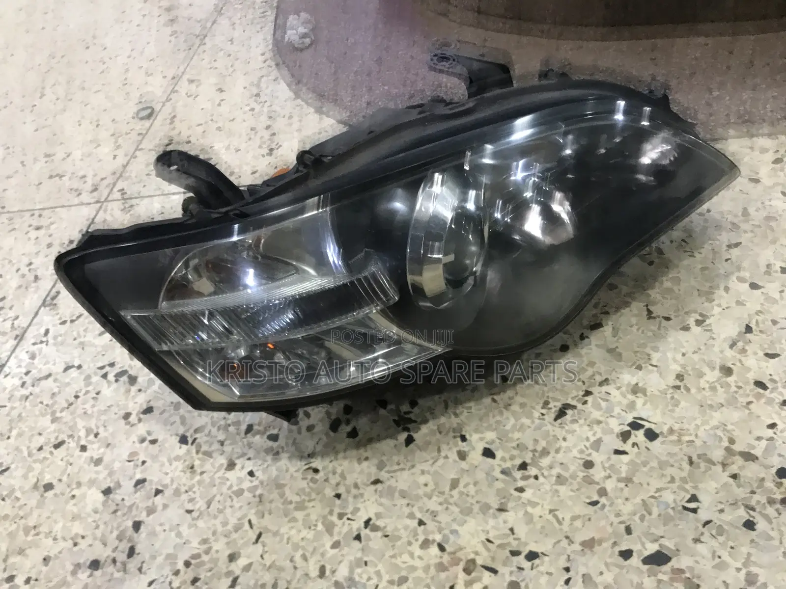 Headlamps Subaru Legacy 2004