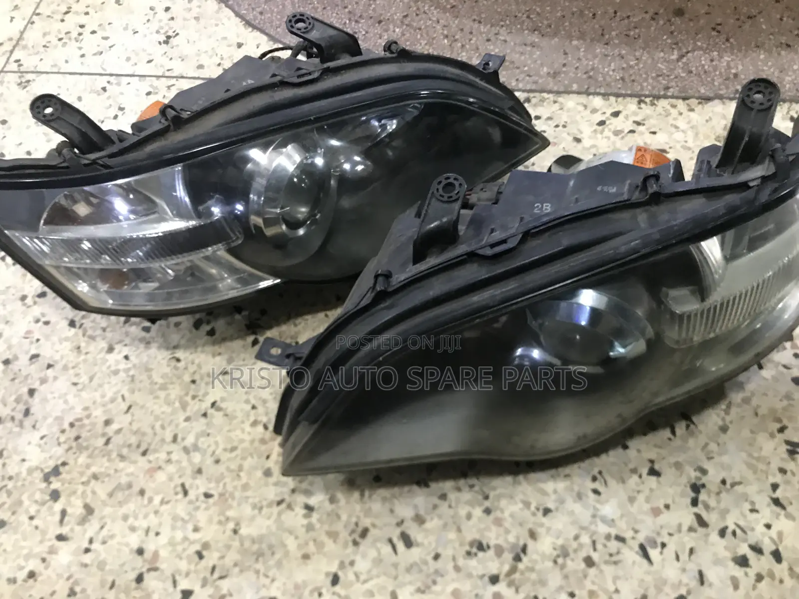 Headlamps Subaru Legacy 2004