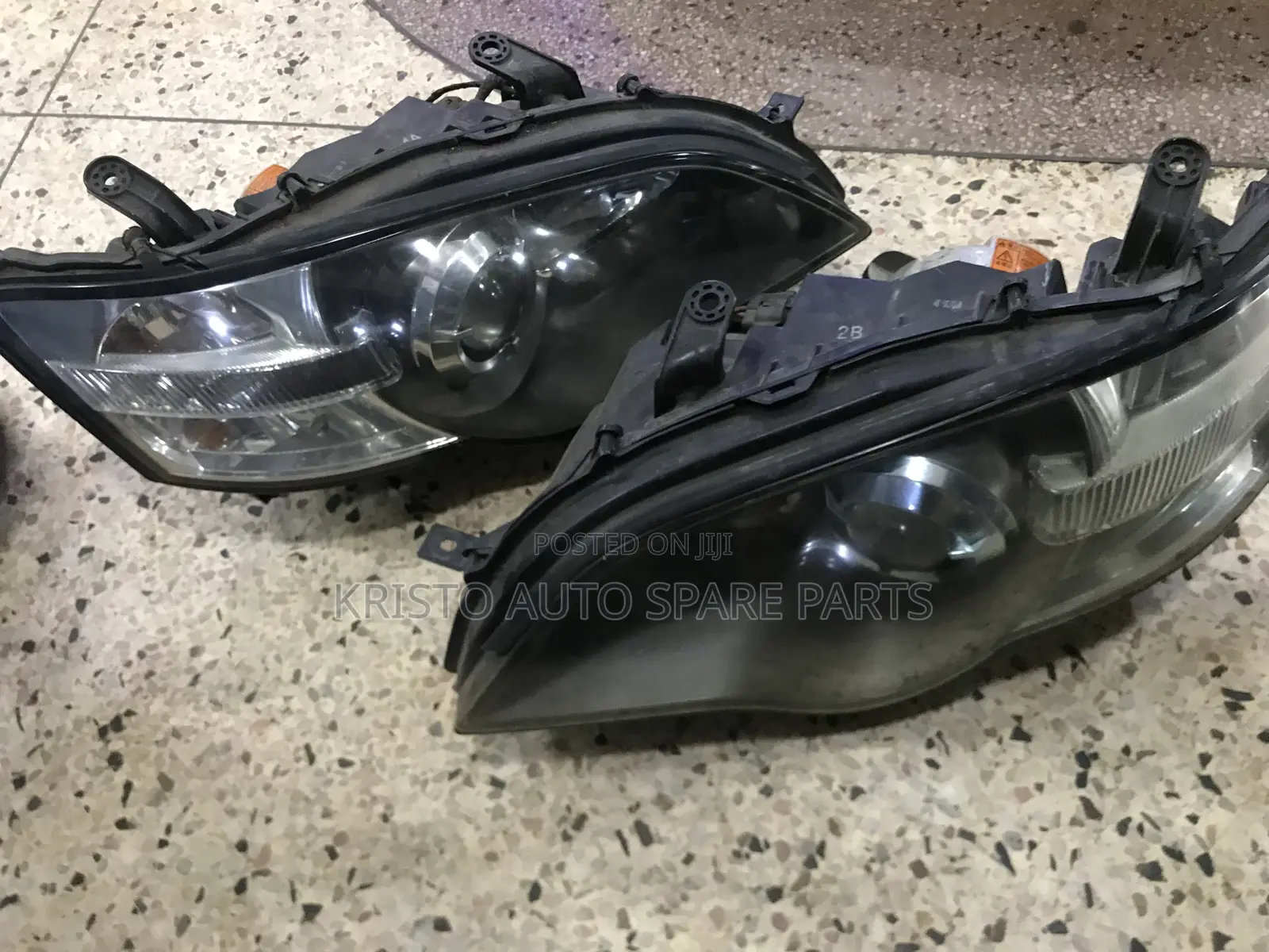 Headlamps Subaru Legacy 2004