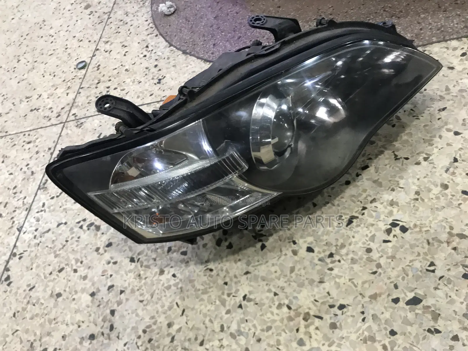 Headlamps Subaru Legacy 2004