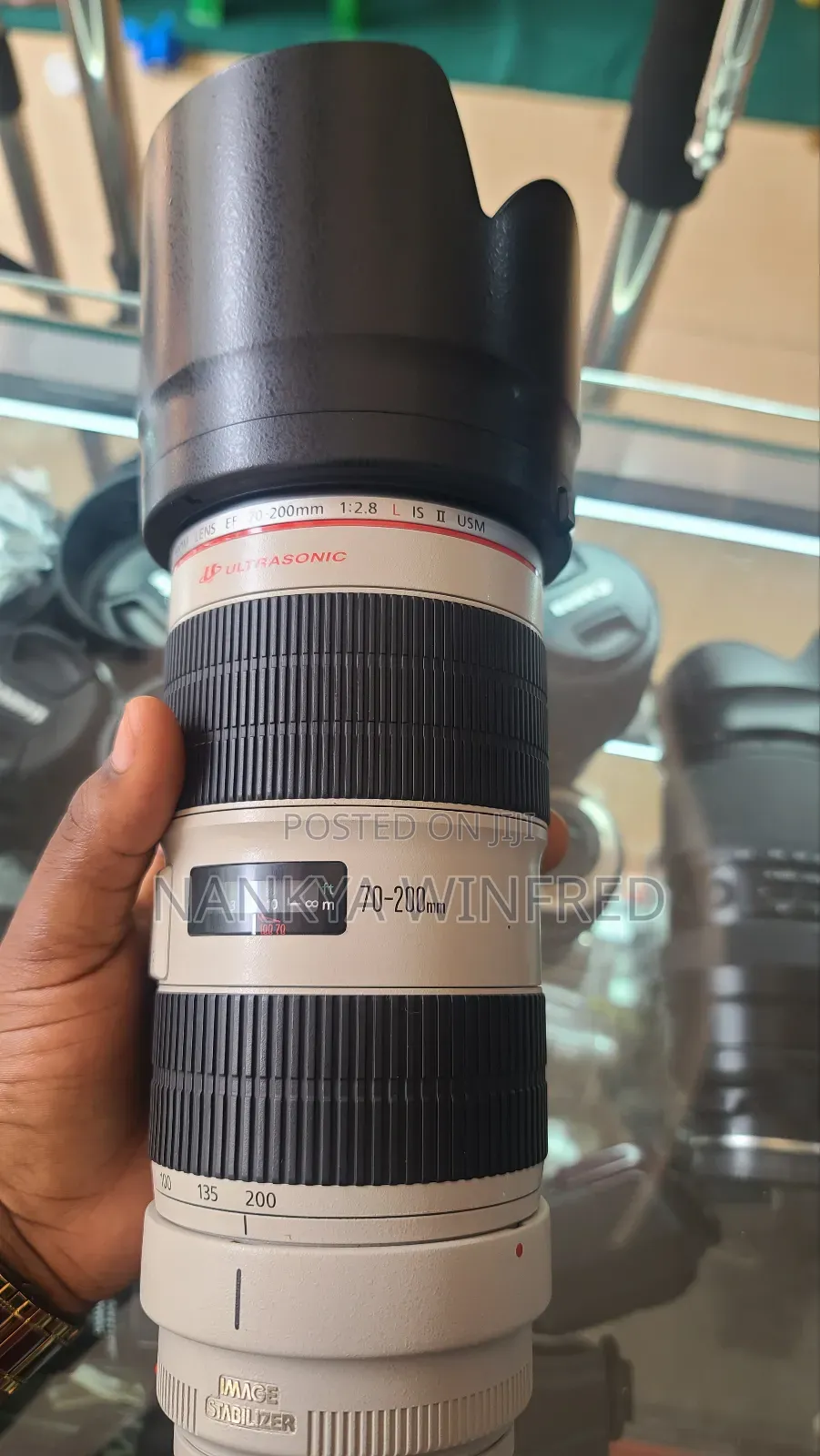 EF 70 -200mm F/2.8l IS II USM Lense Canon