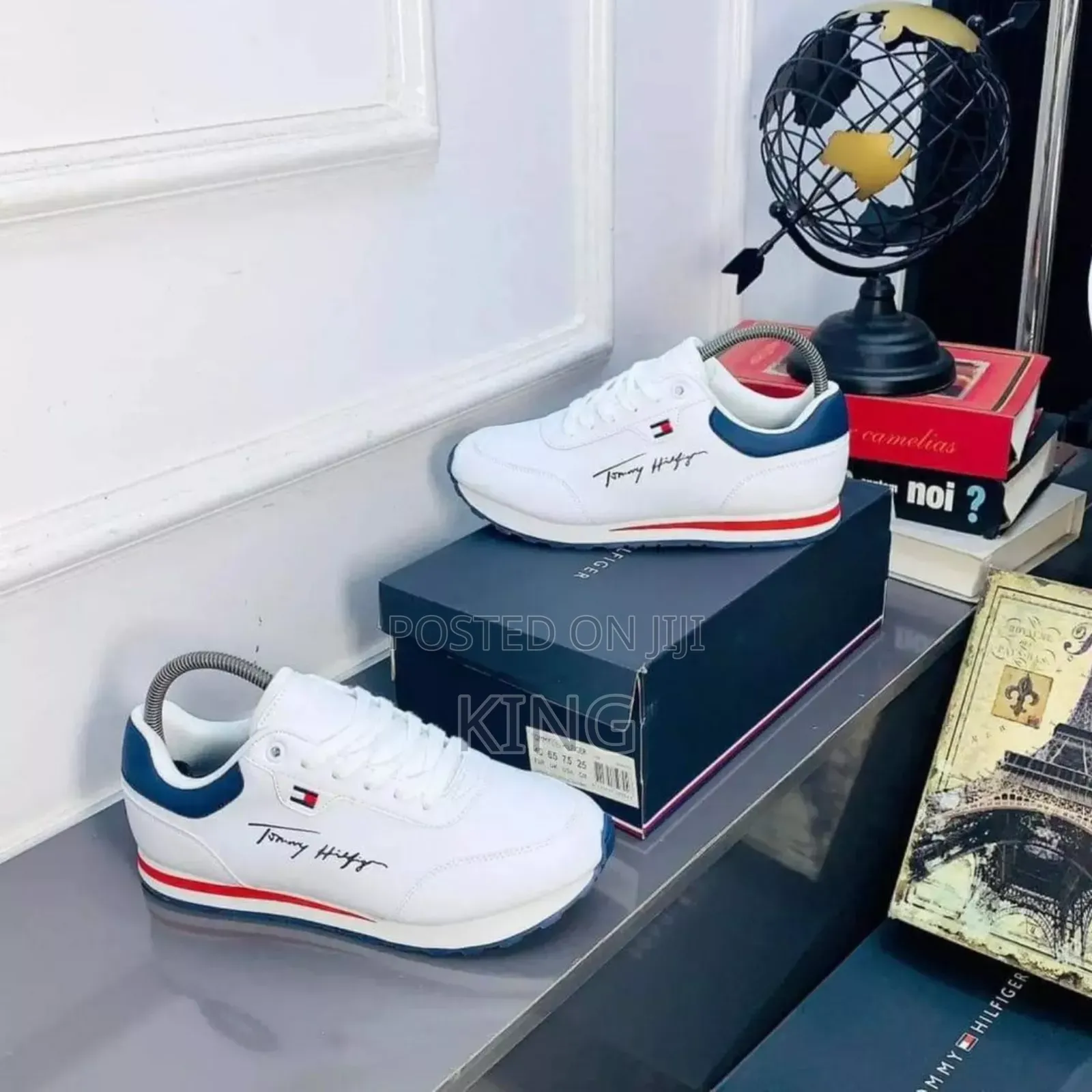Certified Tommy Hilfiger White Sneakers