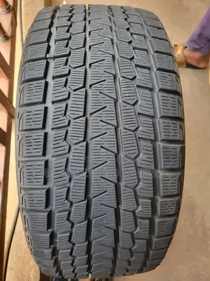 275/40 R20 Japan Type Yokohama. Am Sure They Will Work for U