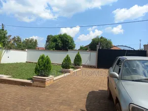 Furnished 4bdrm House in Kira for sale