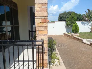 Furnished 4bdrm House in Kira for sale