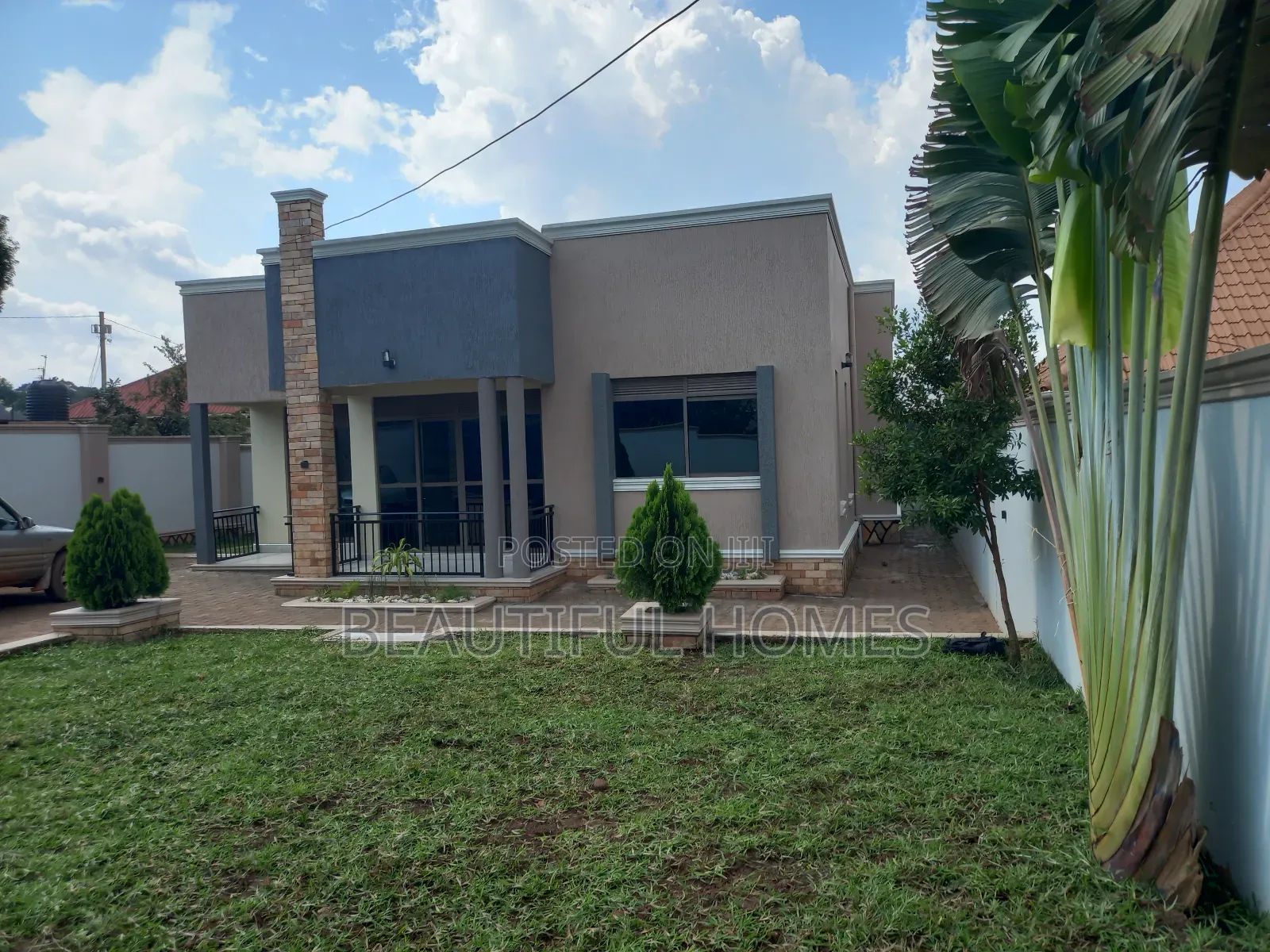 Furnished 4bdrm Bungalow in Kira for sale