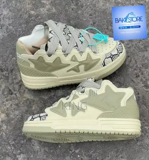 Vogue Trendy Platform Sneakers