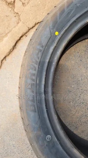 285/45r21 Bearway Tires