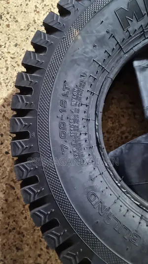 700r15 Ceat Mudgrip Tyres