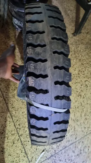 700r15 Ceat Mudgrip Tyres