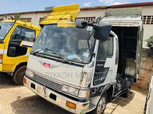 Hino Dumper