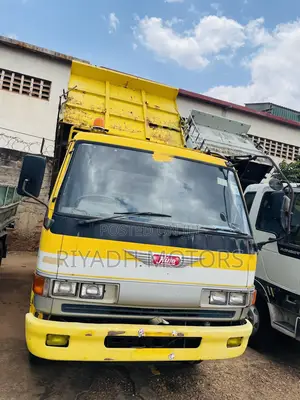 Hino Dumper Ranger