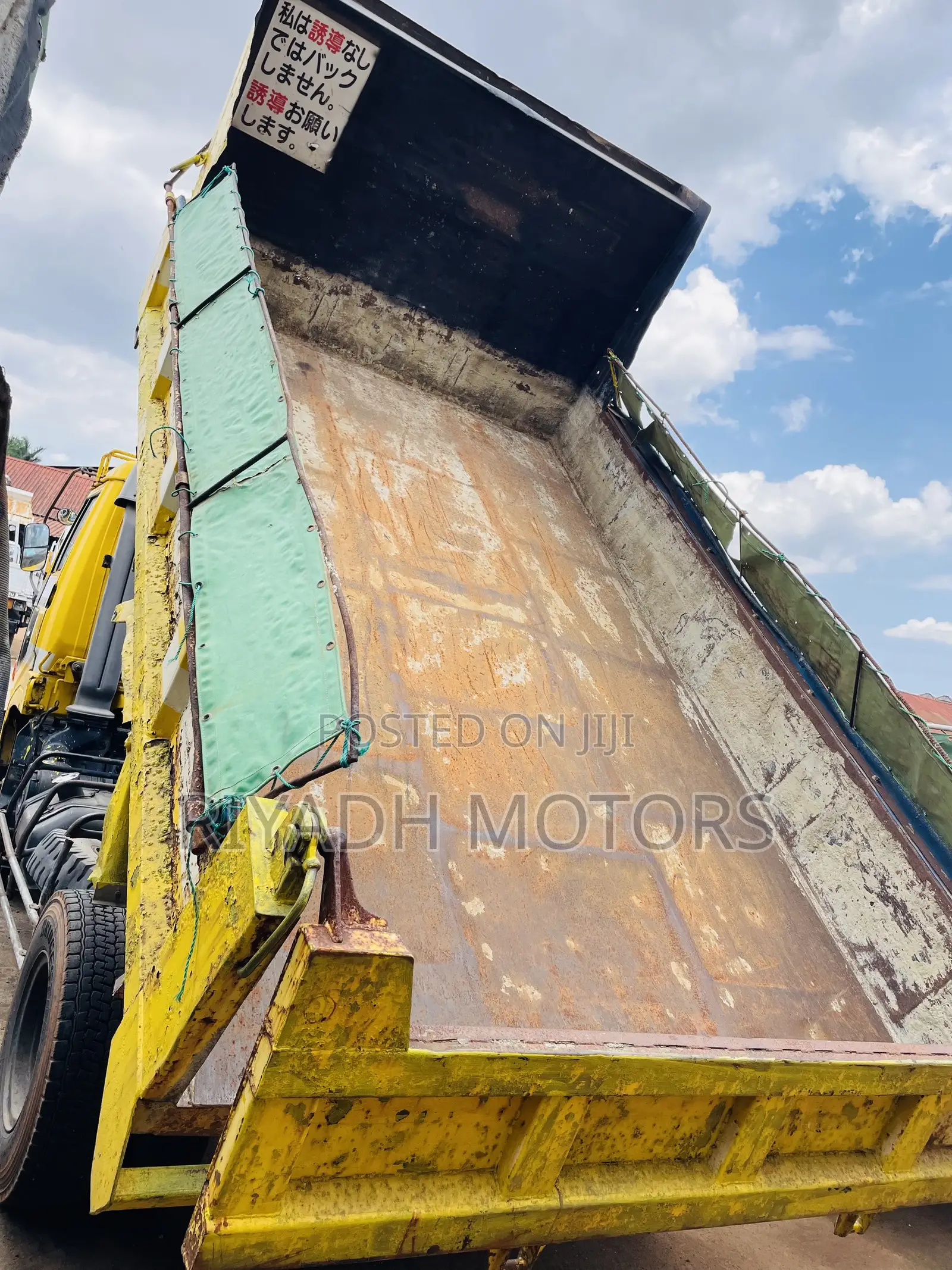 Hino Dumper Ranger