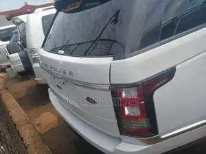 Photo - Land Rover Range Rover 2022 White