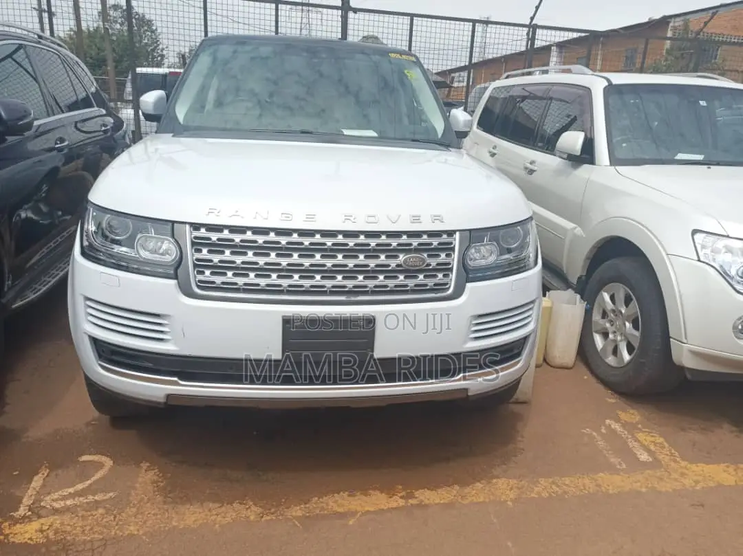 Land Rover Range Rover 2022 White