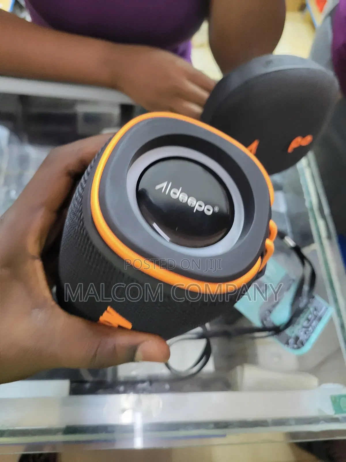 Aldeepo Speaker With Clear Sound Dynamic Design and 15hours