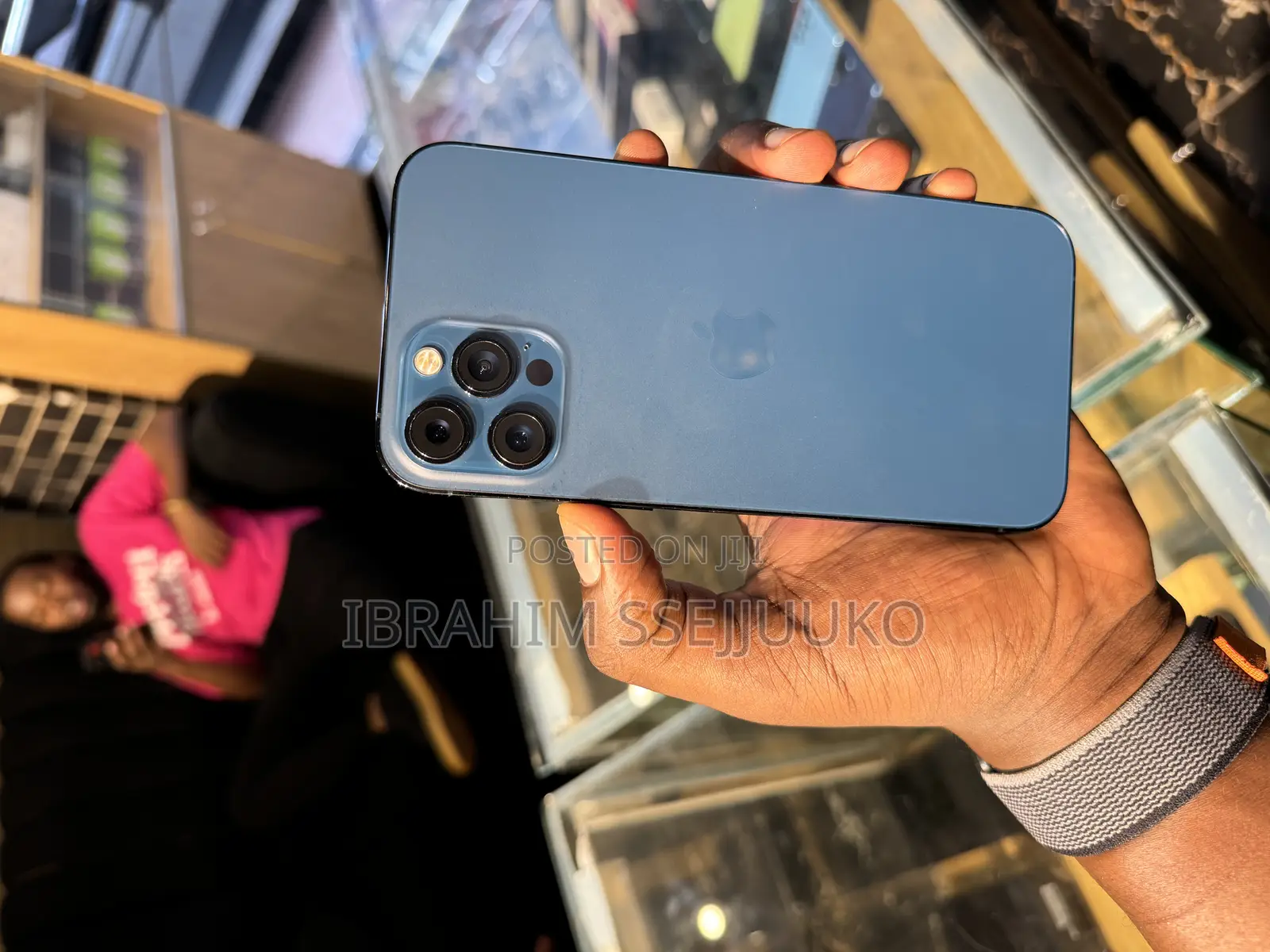 Apple iPhone 12 Pro Max 256 GB Blue in Central Division Mobile Phones