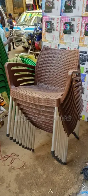 Ratten Plastic Chairs Plastic Chairs
