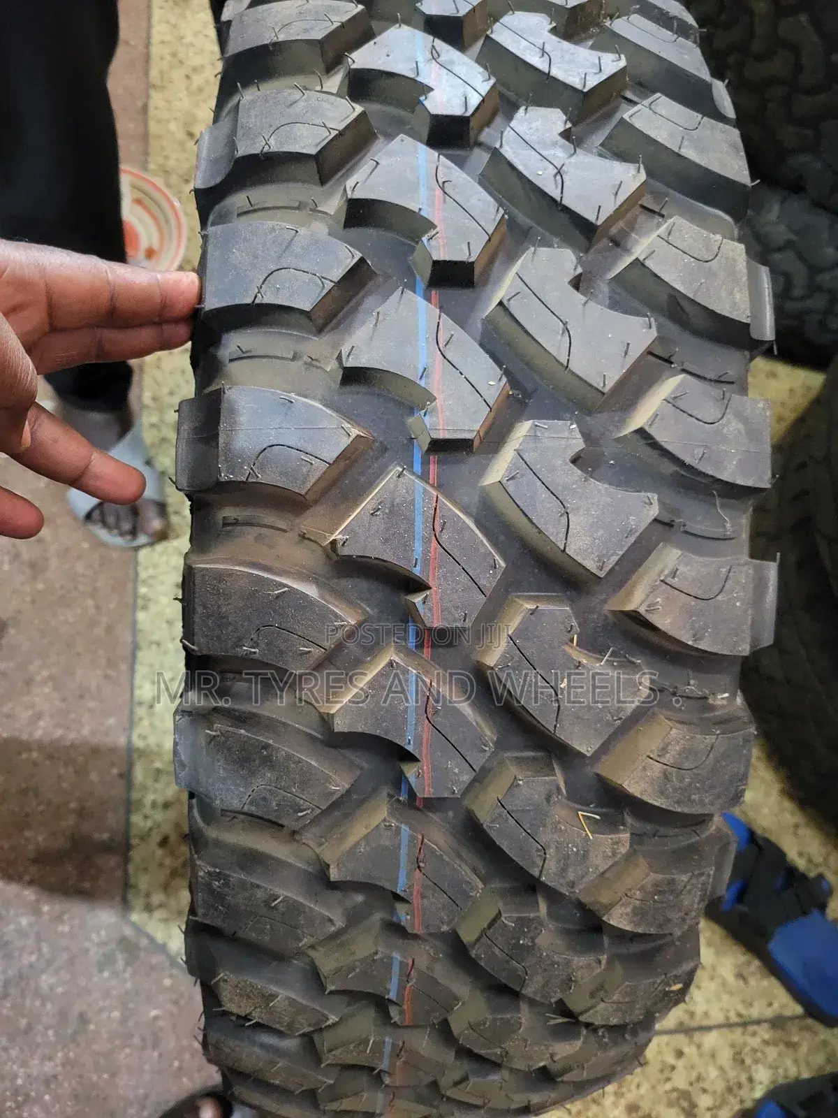 31×10.50 R15 in the Type of Cougar AT Vry Gd and Vry Strong