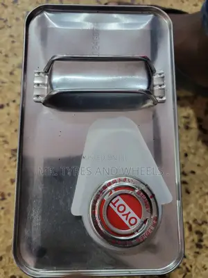 CVT FLUID for Toyota. 4 Littles Per Tin.