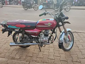 Boss Hoss BH3 2023 Red