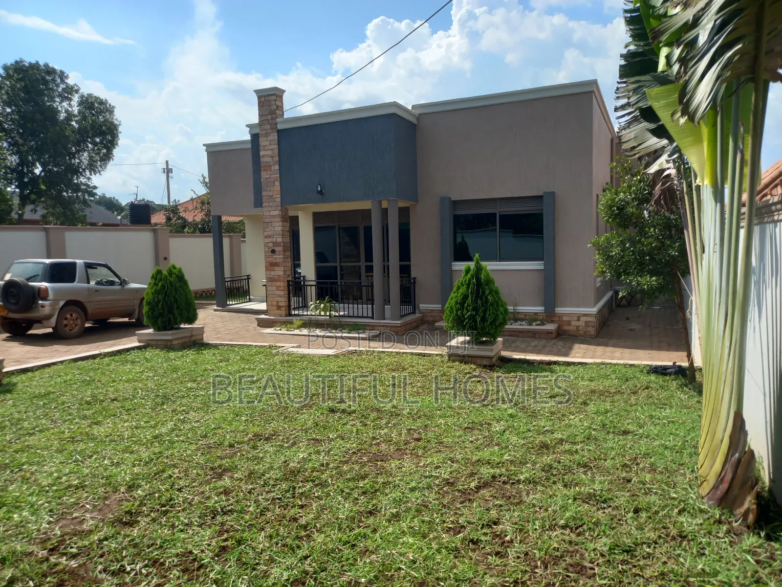 Furnished 4bdrm House in Kira for sale