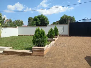 Furnished 4bdrm House in Kira for sale