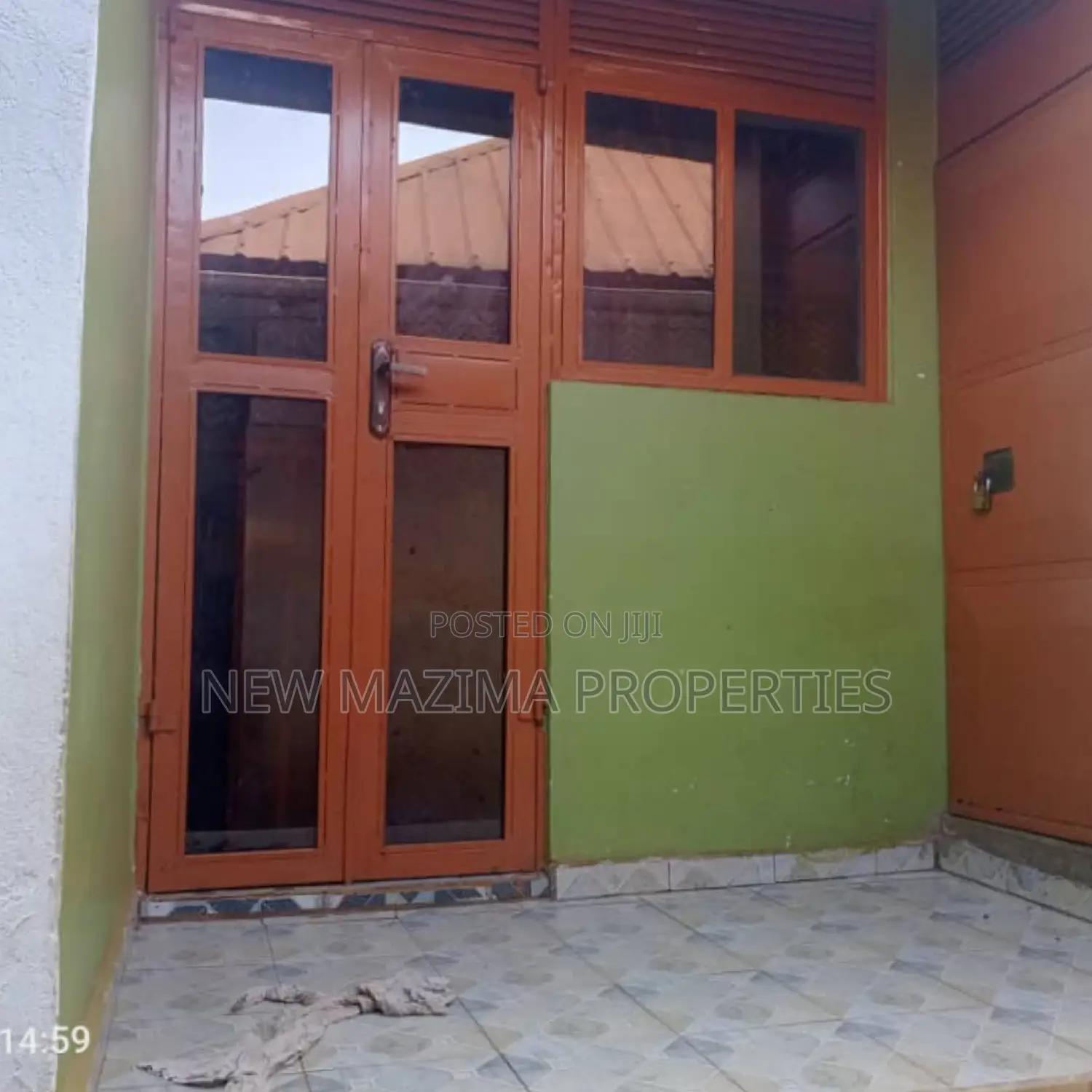 6bdrm House in Bulenga Town, Division A for sale