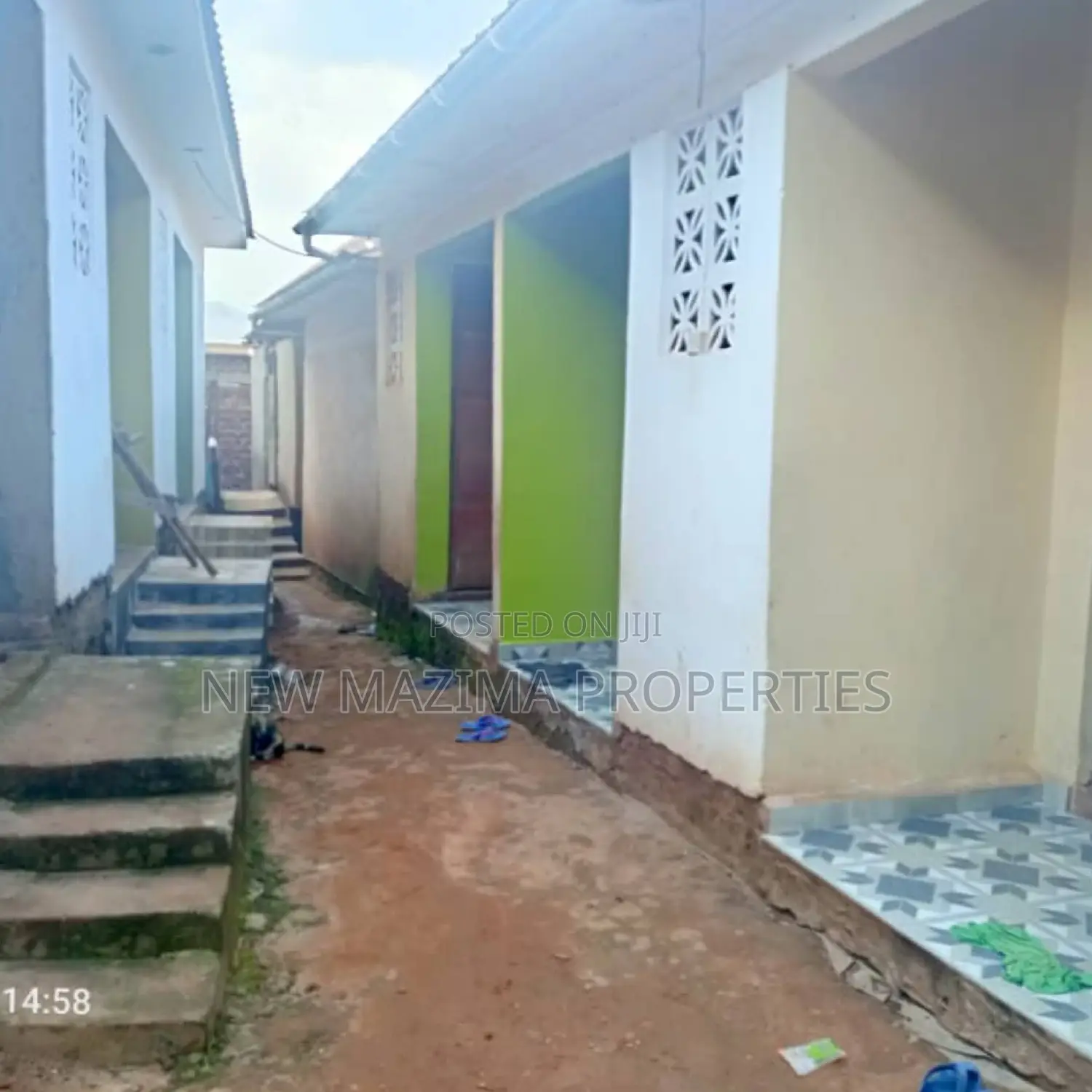 6bdrm House in Bulenga Town, Division A for sale