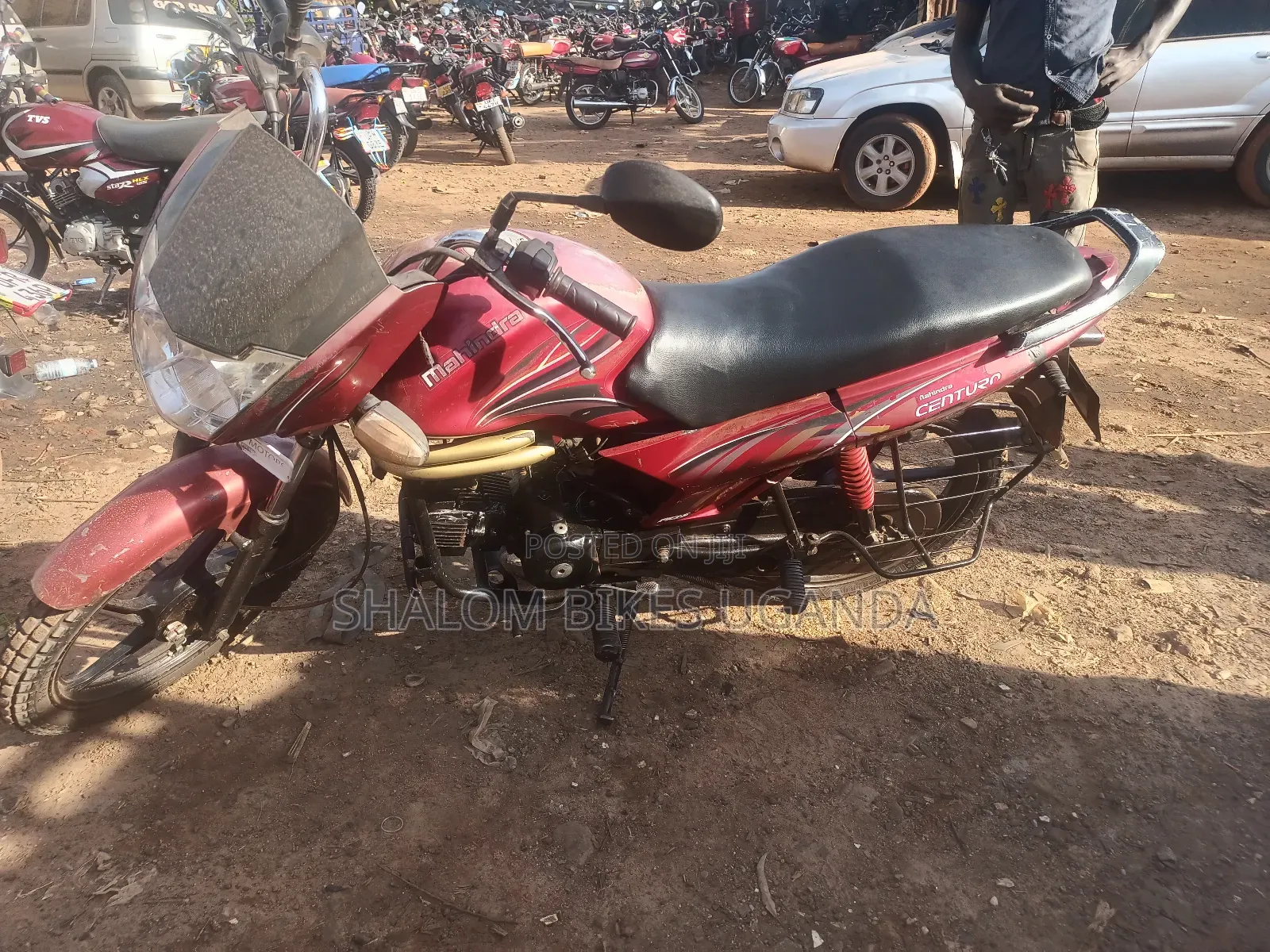 Mahindra Centuro 2017 Red