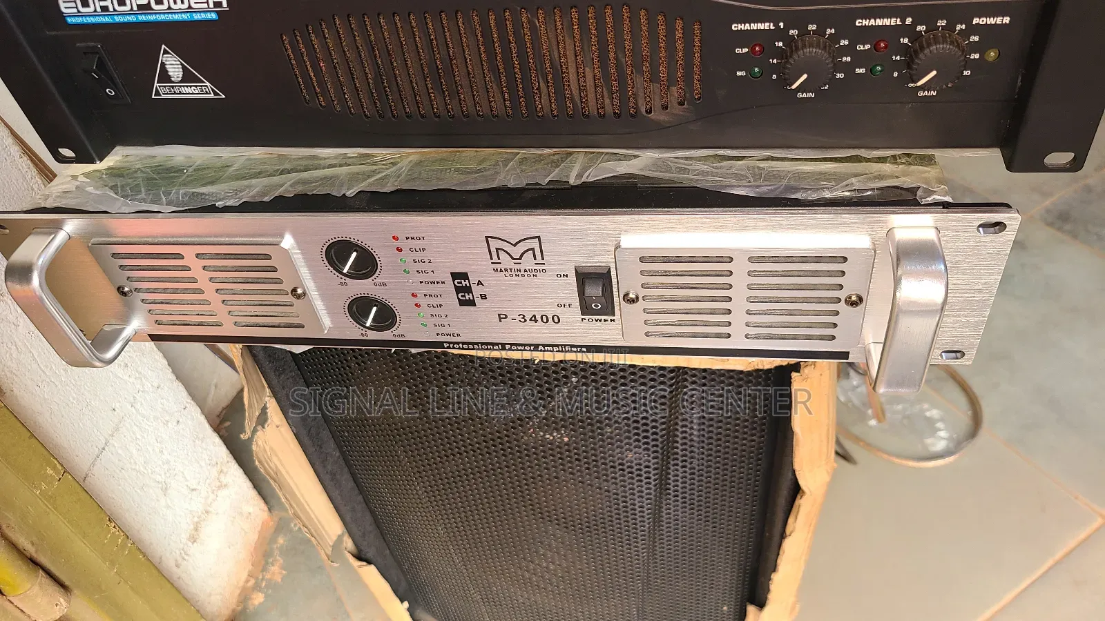 Martin Audio 3400 Amplifier Silliver