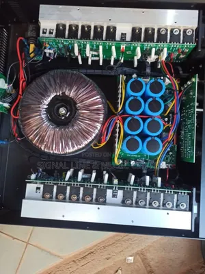 Martin Audio 3400 Amplifier Silliver
