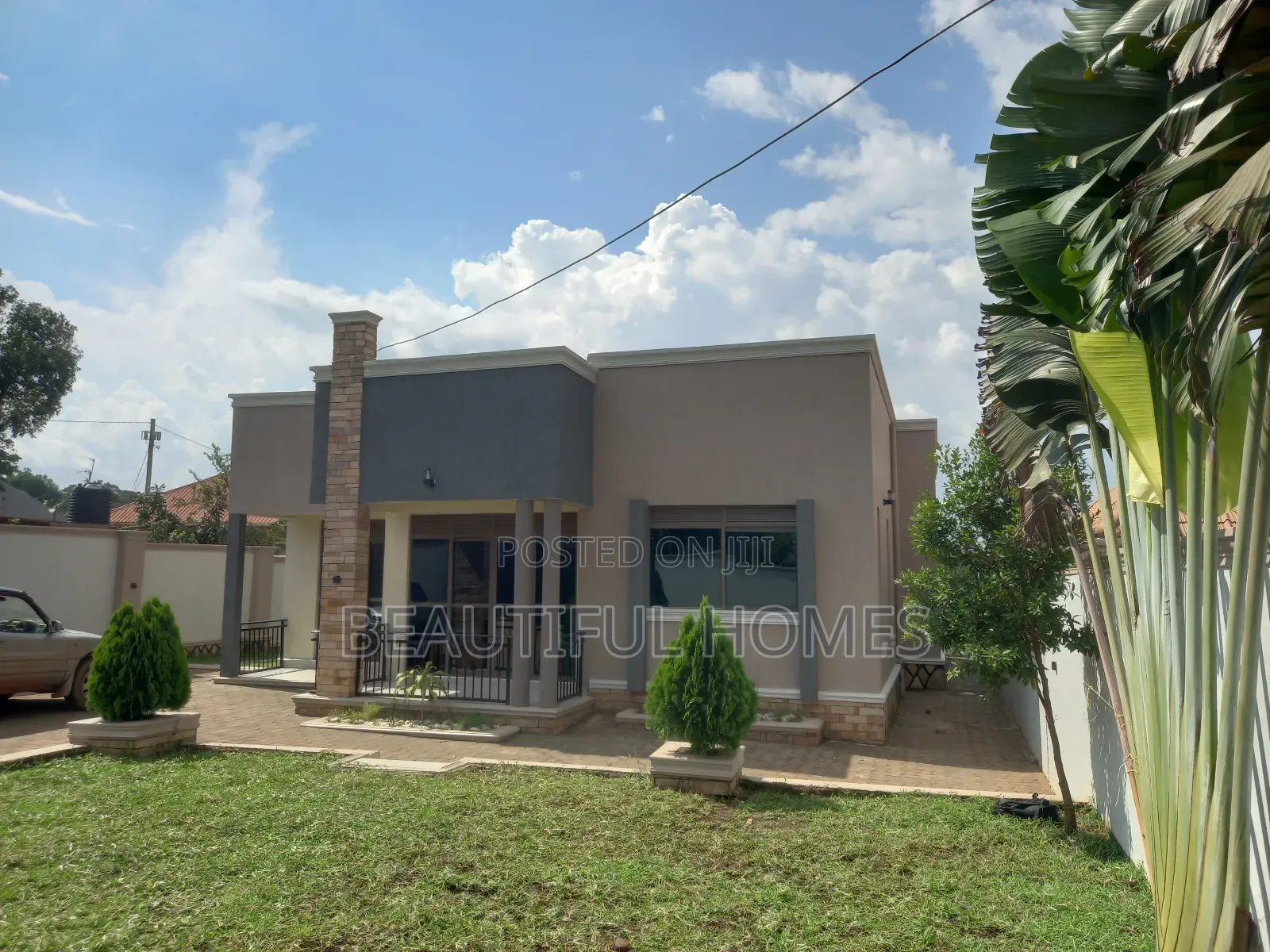 Furnished 4bdrm Bungalow in Kira for sale