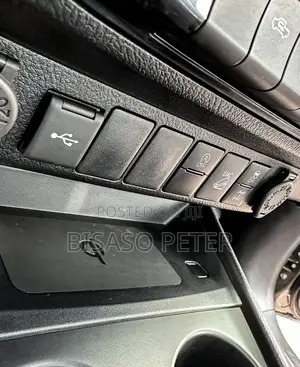 Toyota Hilux 2024 Gray