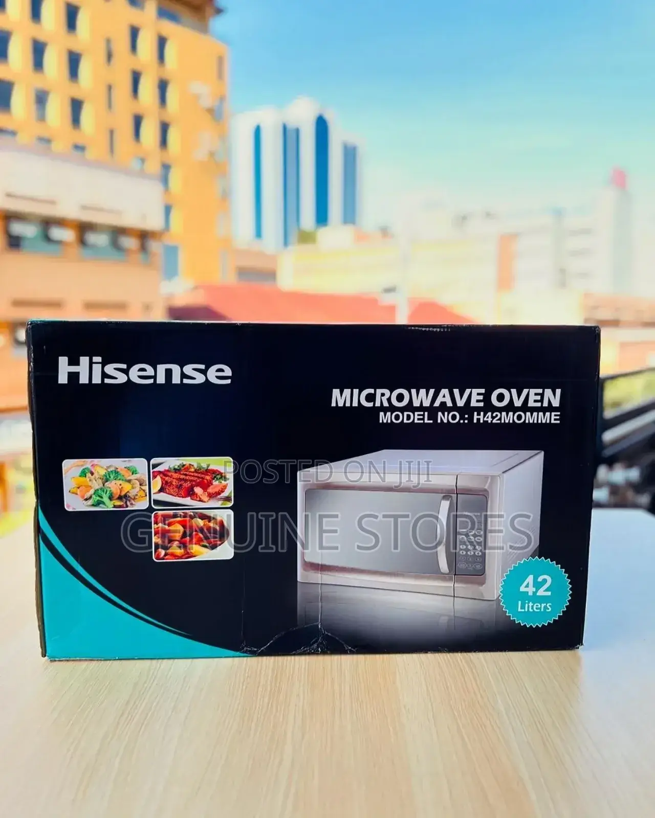Hisense Microwave of 42 Litres. ( Digital)