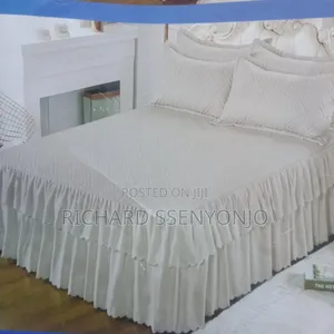 Bedliner With Pillow Cases
