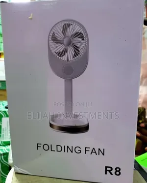 Unique R8 Folding Fan