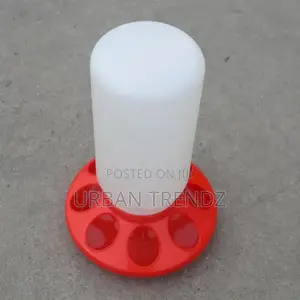Poultry Feeder Chicken Drinker Portable Water Dispenser