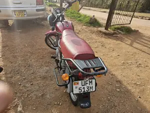 TVS HLX 125 2022 Red