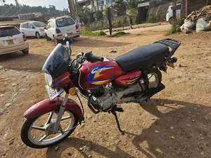 Bajaj Boxer 125 2023 Red