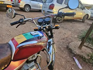 Bajaj Boxer 2018 Red