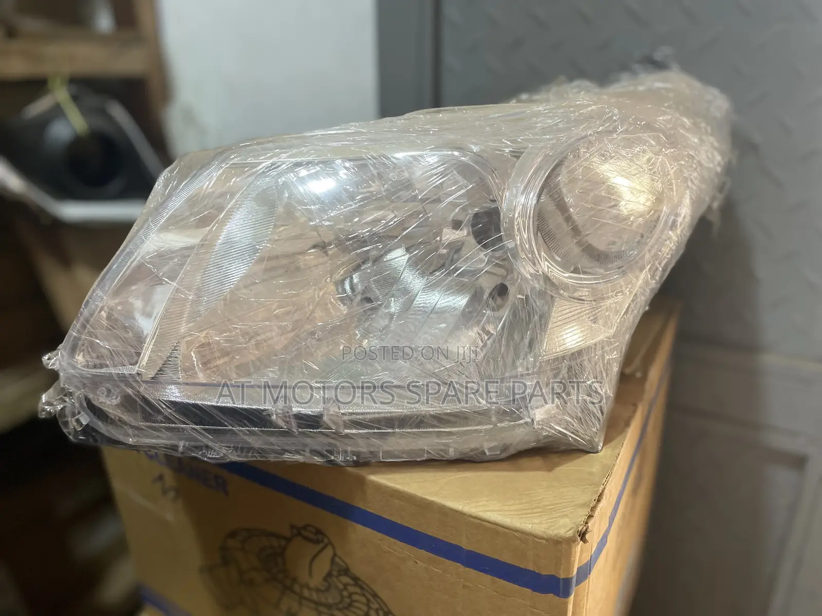 Toyota Ist 2010 Headlights