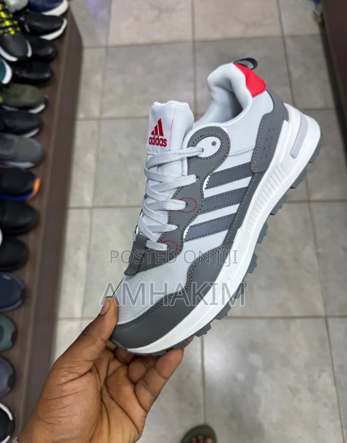 New Classic Adidas Sneaker in Stock