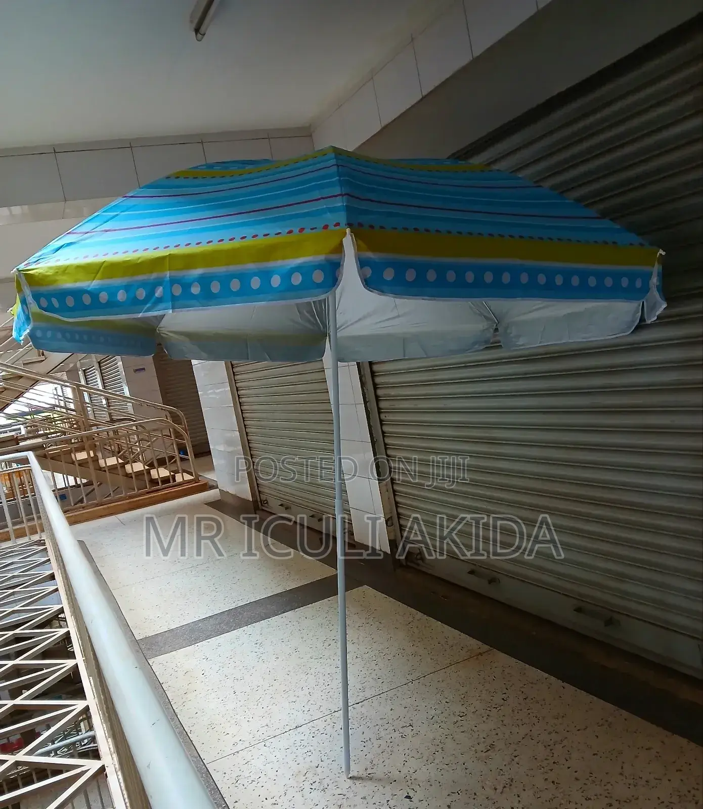 1.4mtrs Business Beach Umbrella WTH Silver Inner Coating