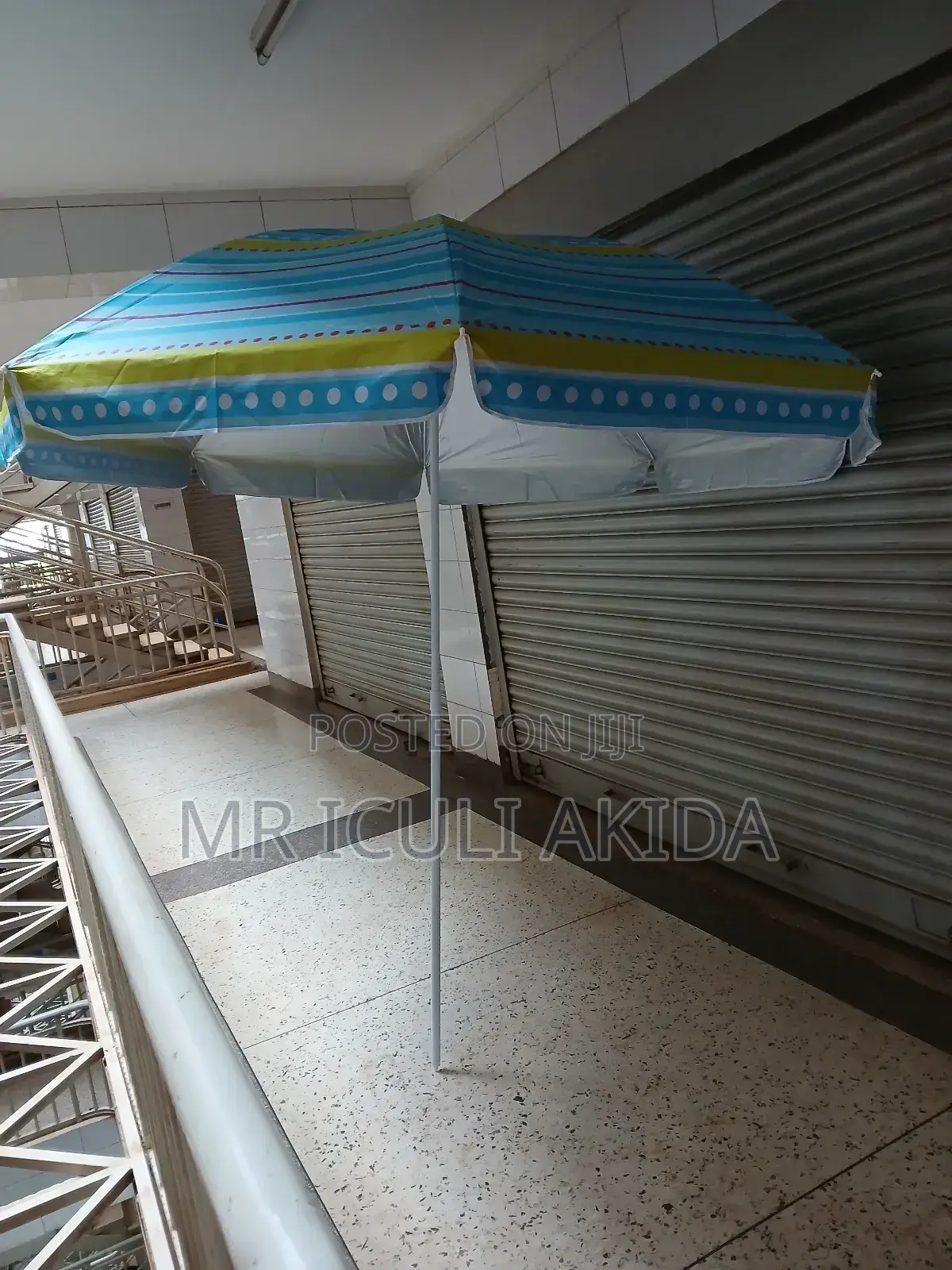 1.4mtrs Business Beach Umbrella WTH Silver Inner Coating