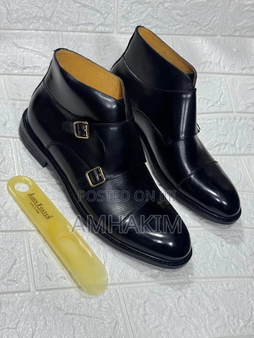 New Men’S Leather Strap Boots in Stock