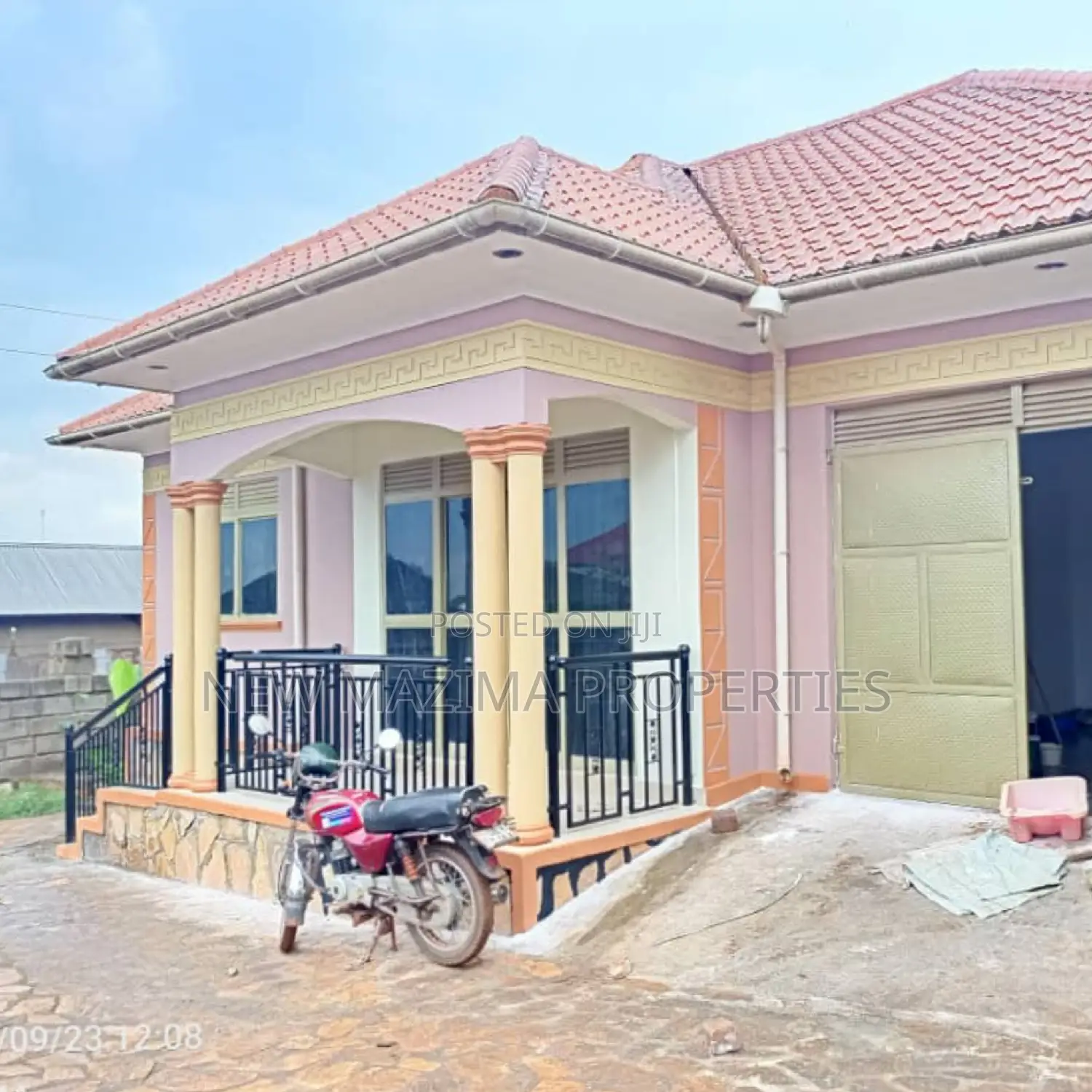 3bdrm Bungalow in Bulenga Buloba, Division A for sale